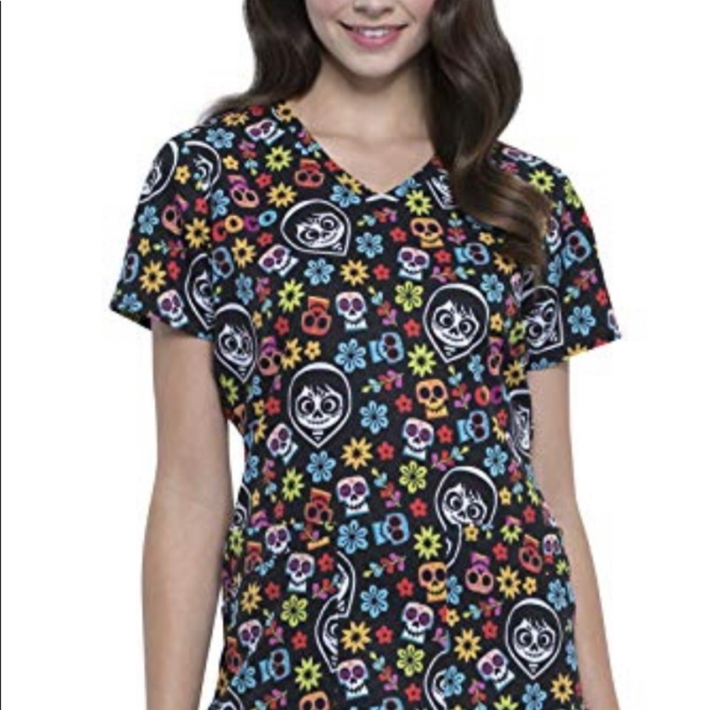 Large coco scrub top.